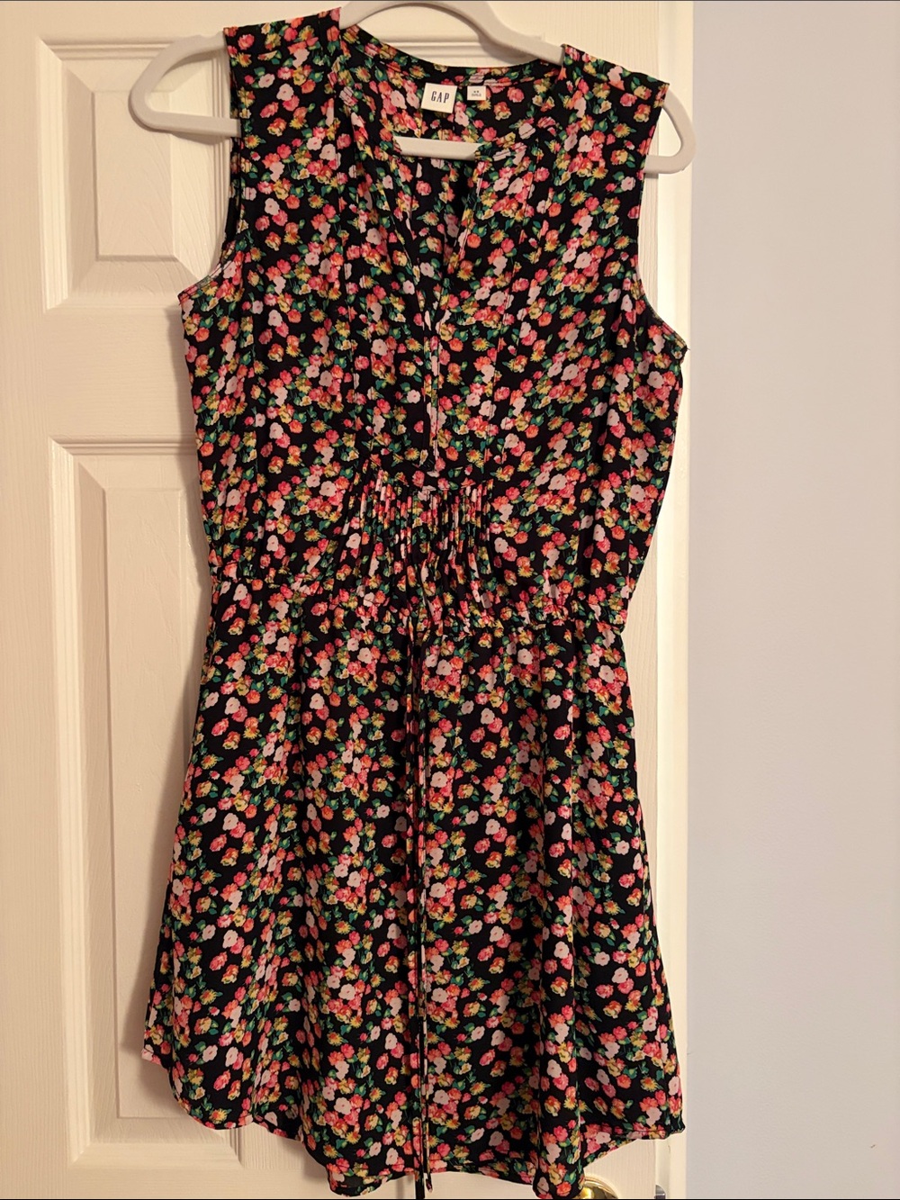 GAP Black Floral Sleeveless Drawstring Waist Dress size XS